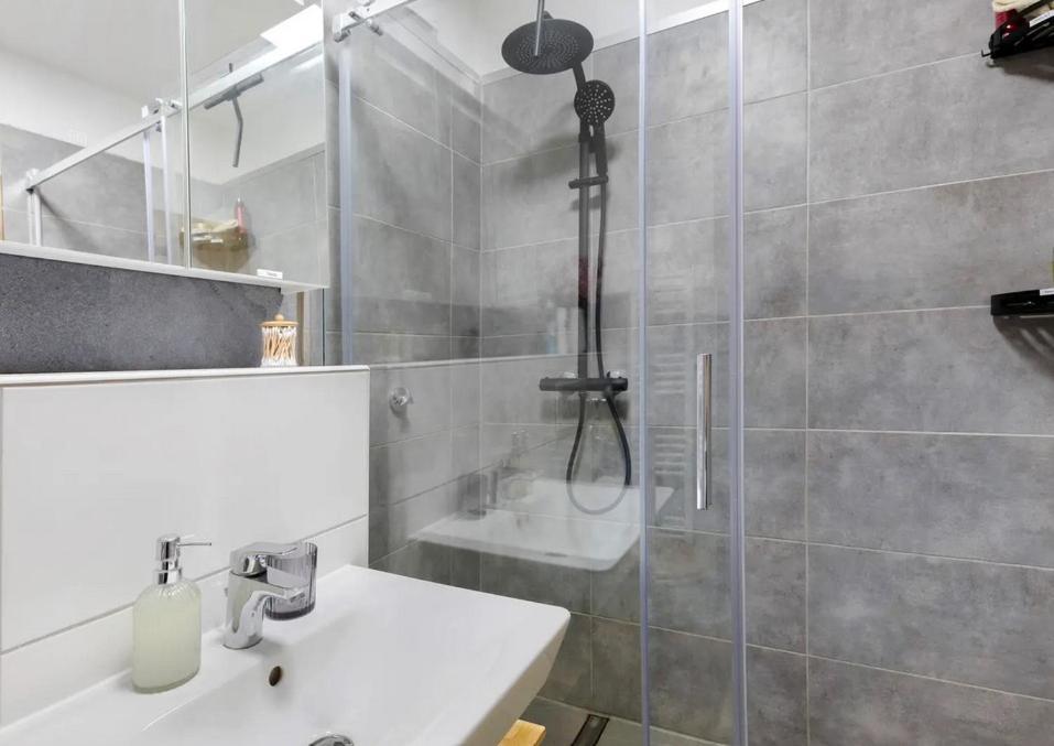 Charmentes Privatzimmer Mit Kueche, Naturgebiet Düsseldorf Exterior foto